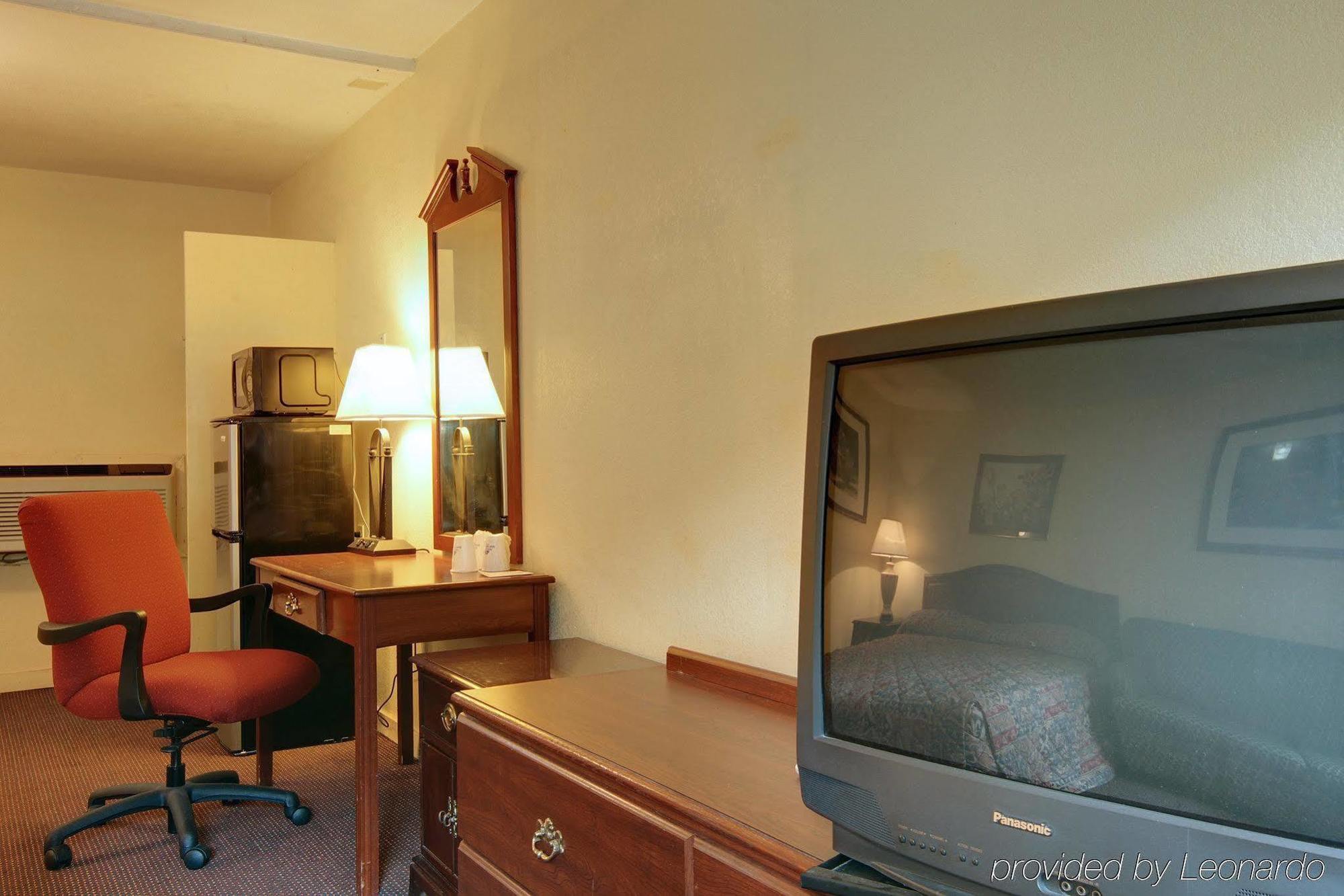 Budget Host Inn Arlington Habitación foto