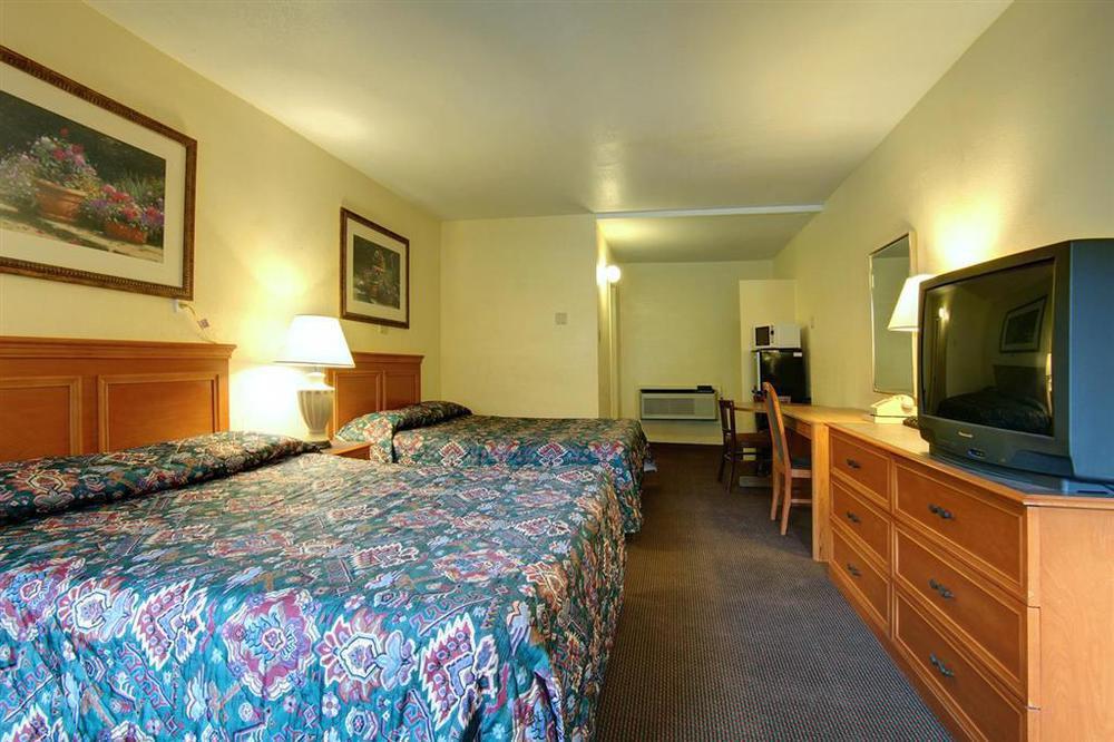 Budget Host Inn Arlington Habitación foto
